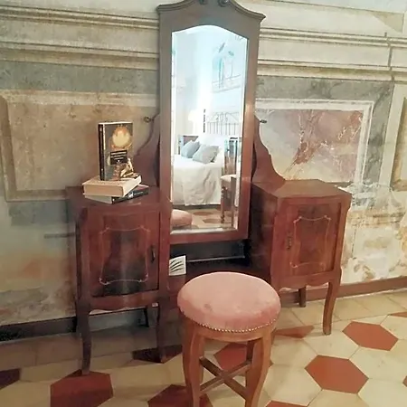 Il Rifugio Di Elizabeth بيت ضيافة 3*