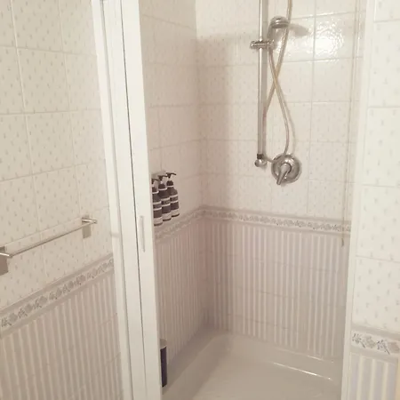 Il Rifugio Di Elizabeth 3* Bergamo