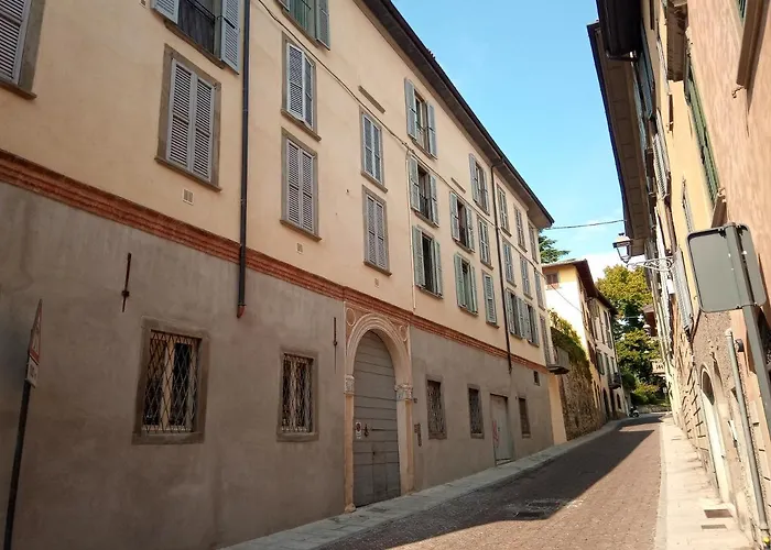 Il Rifugio Di Elizabeth Panzió 3*